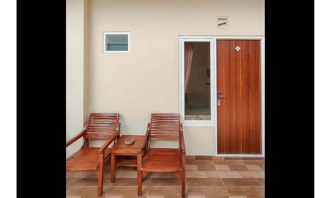 Отель Reddoorz Near Bns Batu Tlekung Экстерьер фото